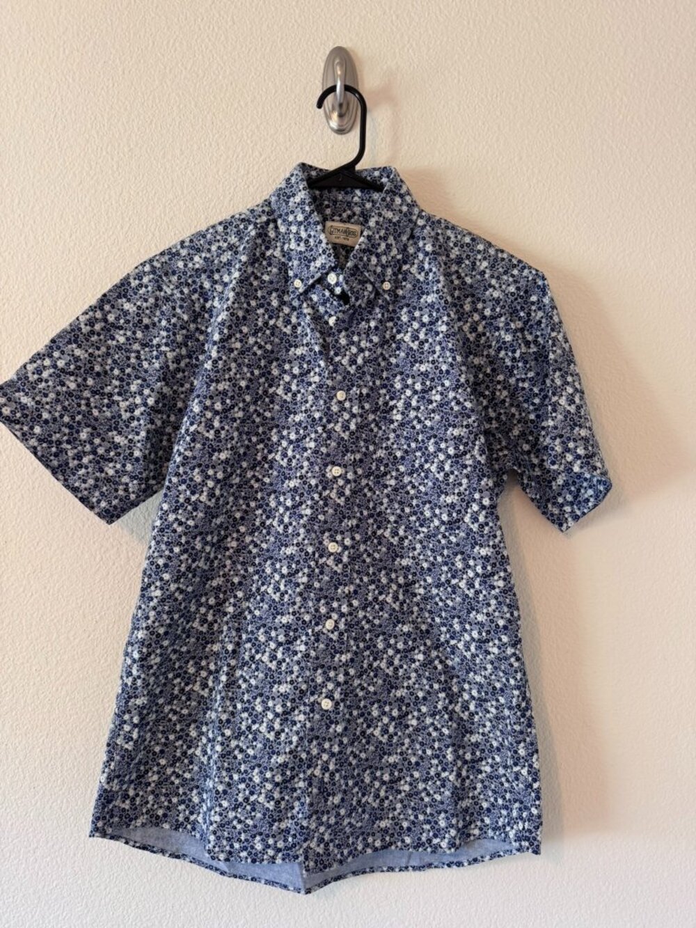 Gitman Brothers Floral Short Sleeve Button-Down Shirt Medium